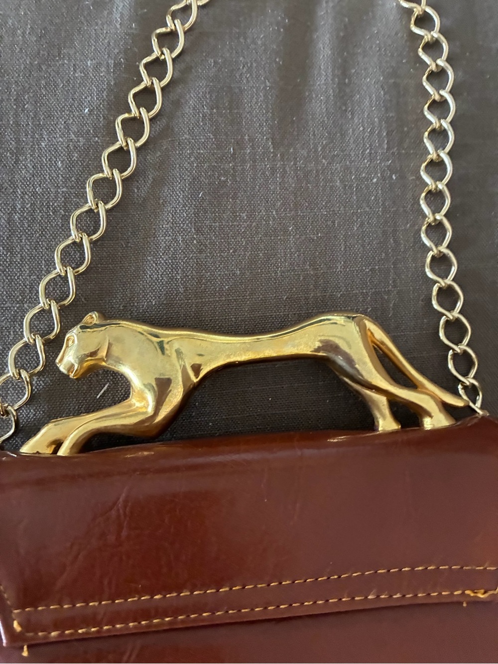 Rare vintage Sasha purse with gold panther/jaguar hardware - Picture 2 of 15